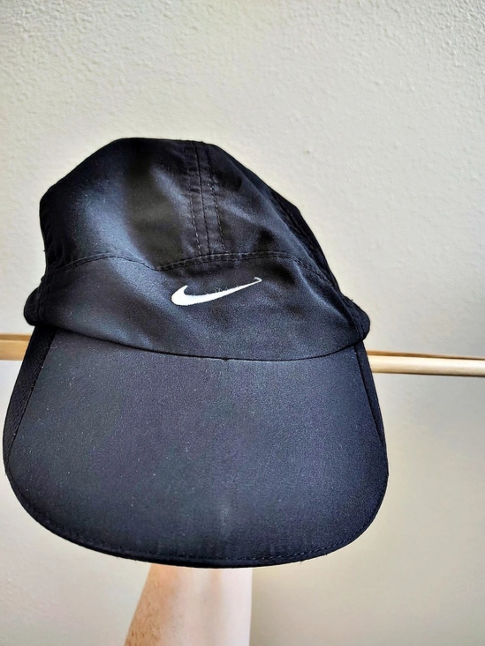 Nike Featherlight Dri-FIT Black Athletic Hat Like New